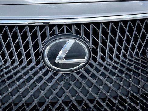 Used 2022 Lexus LS 500 w/ Interior Upgrade Package RWD image 30