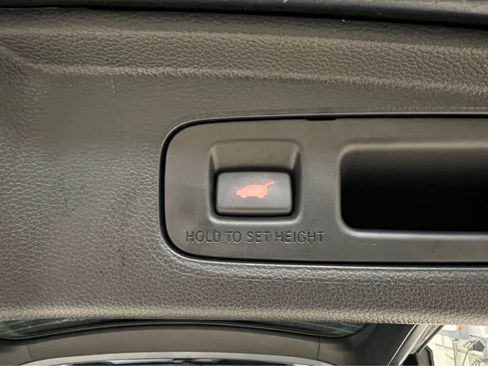 Used 2023 Honda CR-V Sport Touring image 10