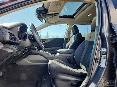 Used 2023 Subaru Outback Premium image 13