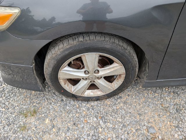 Used 2011 Toyota Camry SE w/ Sport Leather Pkg FWD image 5