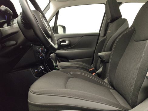 Used 2023 Jeep Renegade Latitude w/ Sun/Sound Group AWD/4WD image 17