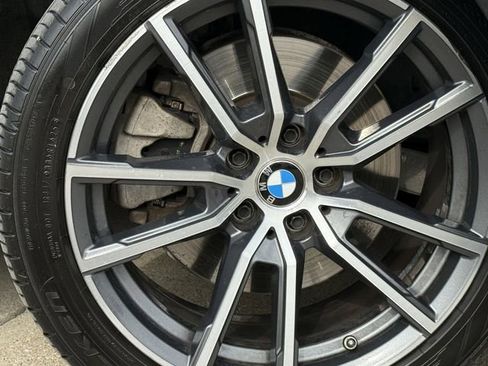 Used 2020 BMW 330i Sedan w/ Convenience Package image 11