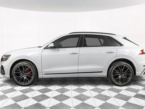 Used 2022 Audi Q8 Premium Plus w/ Premium Plus Package image 24