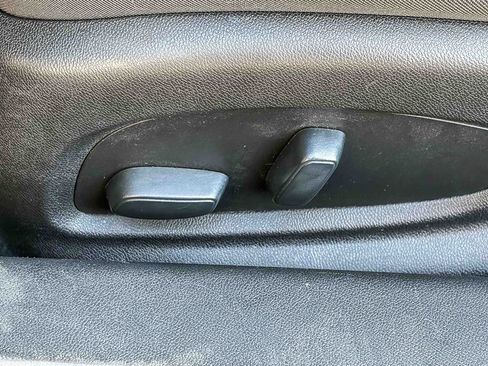 Used 2019 Chevrolet Camaro LT image 44