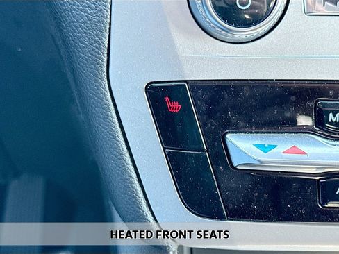 Used 2022 Ford Explorer XLT image 5