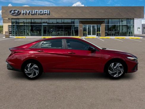 New 2025 Hyundai Elantra Sport image 10