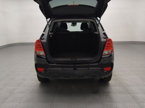 Used 2022 Chevrolet Trax LS w/ Tint and Cruise Package image 29