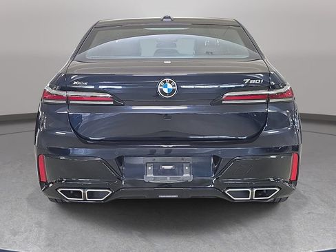 Used 2023 BMW 760i xDrive AWD/4WD image 8