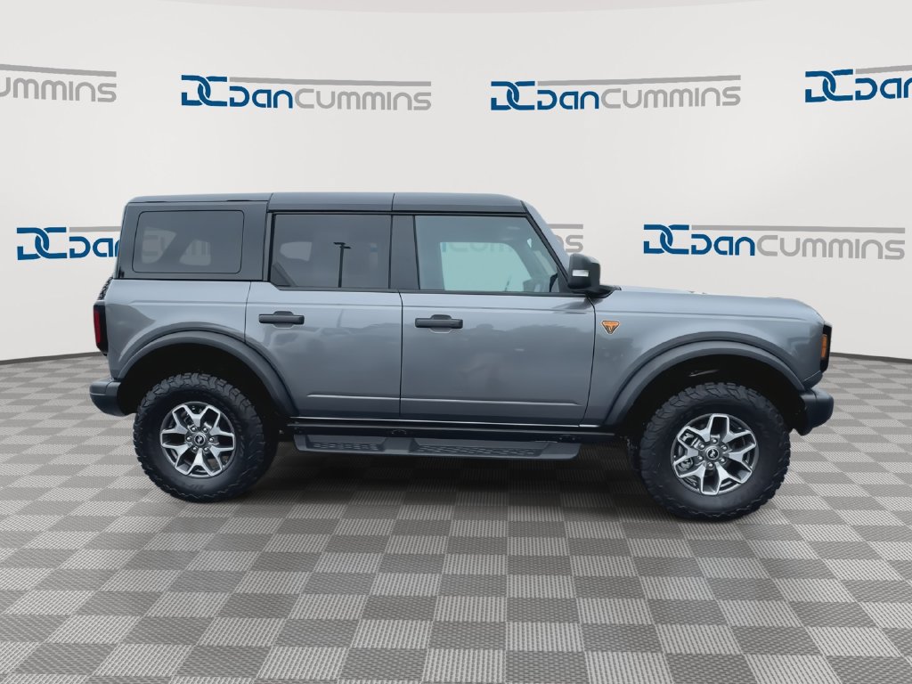 Used 2025 Ford Bronco Badlands AWD/4WD image 2