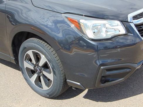 Used 2017 Subaru Forester 2.5i w/ Alloy Wheel Package AWD/4WD image 2