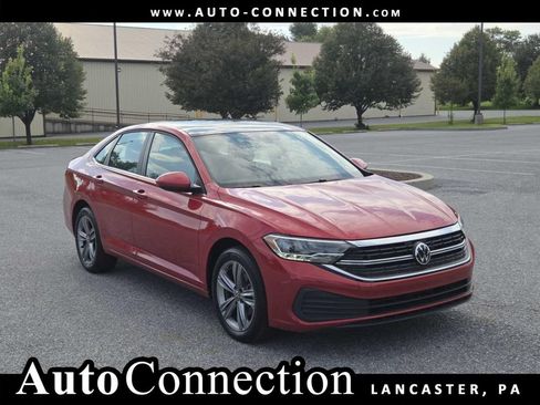 Used 2024 Volkswagen Jetta SE FWD image 1