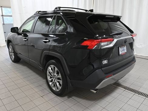 Used 2022 Toyota RAV4 Limited AWD/4WD image 10