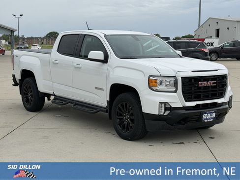Used 2022 GMC Canyon Elevation w/ Elevation Premium Package AWD/4WD image 2