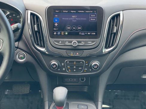 Used 2024 Chevrolet Equinox RS FWD image 15