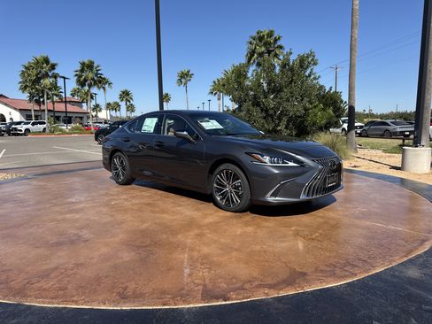 New 2025 Lexus ES 350 w/ Premium Package image 1