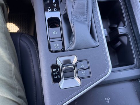 Used 2026 Lexus GX 550 AWD/4WD image 27