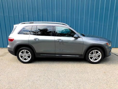Used 2020 Mercedes-Benz GLB 250 4MATIC image 6