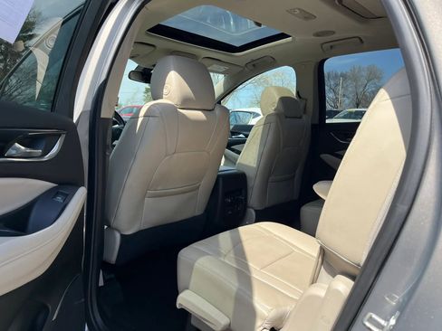 Used 2018 Buick Enclave Essence w/ Trailering Package image 9