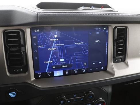 Used 2025 Ford Bronco Outer Banks image 20