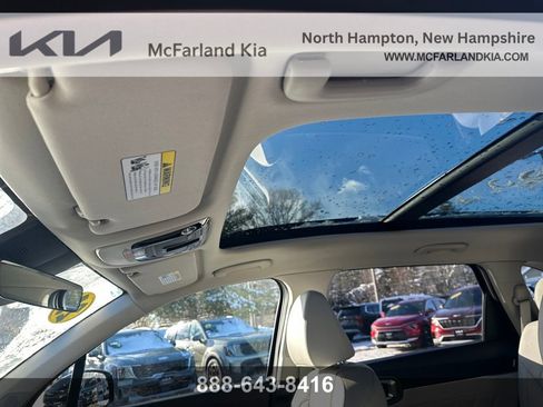 Used 2025 Kia Sorento SX image 25