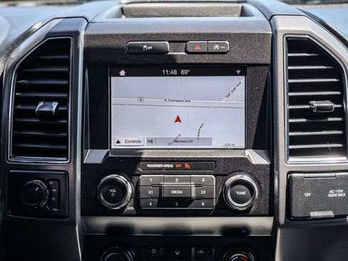 Used 2019 Ford F150 XLT w/ Equipment Group 302A Luxury AWD/4WD image 16