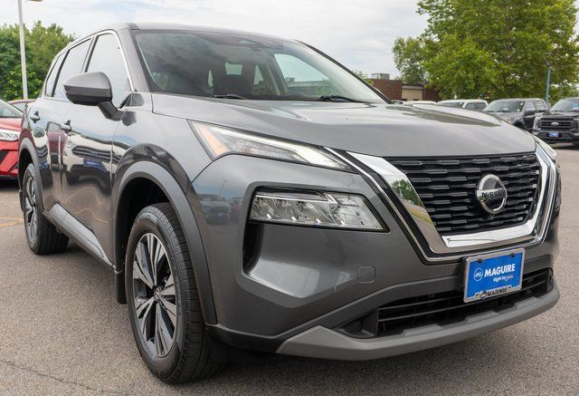 Used 2021 Nissan Rogue SV AWD/4WD image 4