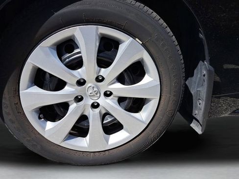 Certified 2023 Toyota Corolla LE image 3