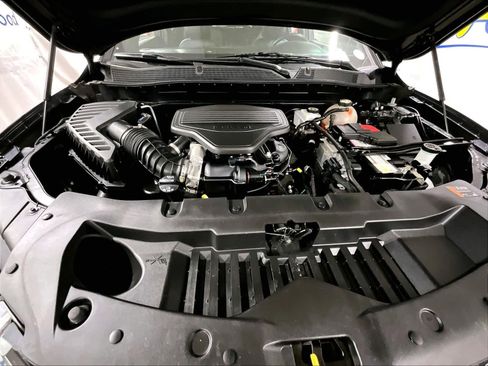 Used 2022 Chevrolet Blazer RS w/ Enhanced Convenience Package image 30