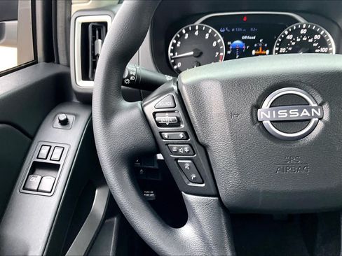 Certified 2025 Nissan Frontier SV RWD image 40