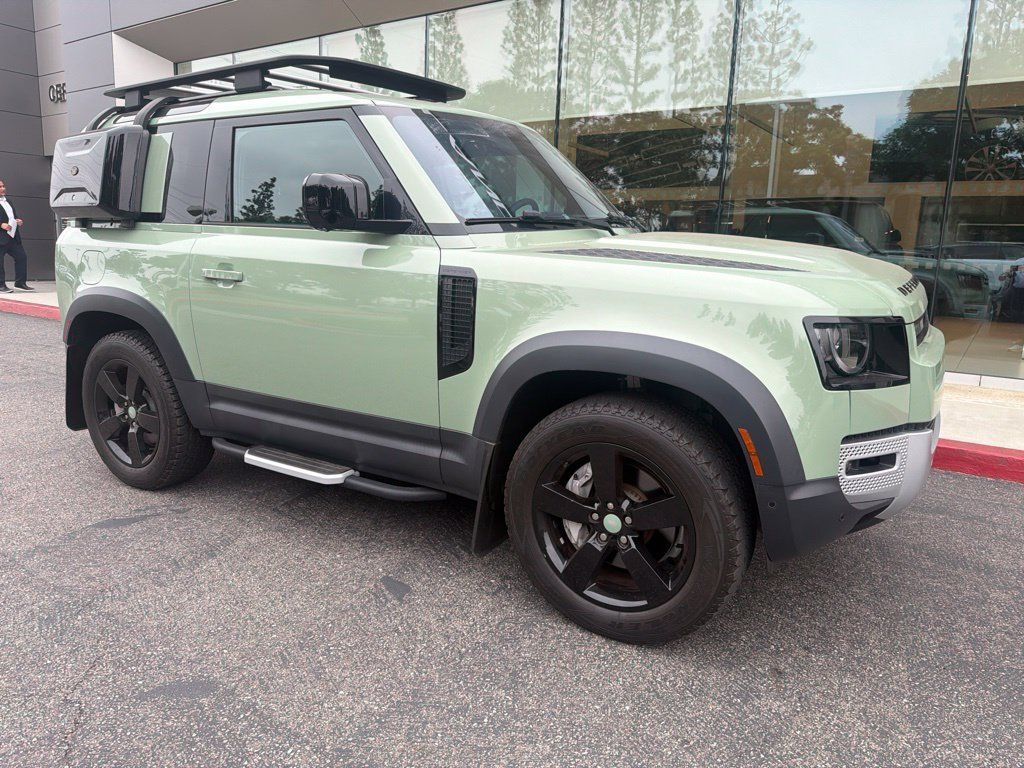 Used 2023 Land Rover Defender 110 75th Limited Edition AWD/4WD image 2