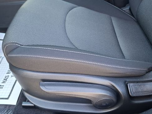 Used 2024 Kia Forte LXS image 17