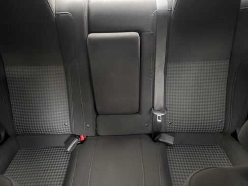 Used 2019 Dodge Challenger SXT image 13