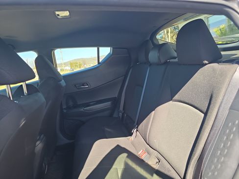 Used 2018 Toyota C-HR XLE image 14