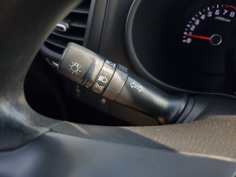 Used 2019 Kia Soul image 29