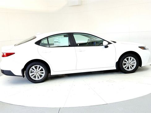 New 2026 Toyota Camry LE image 6