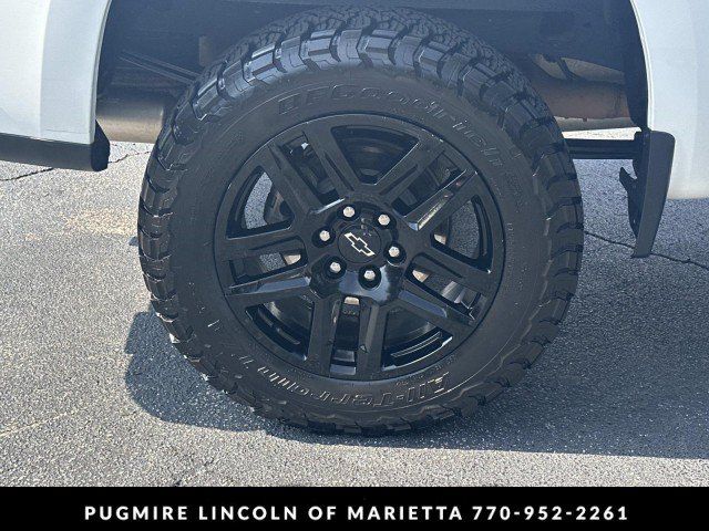 Used 2023 Chevrolet Silverado 1500 LT Trail Boss w/ Convenience Package II AWD/4WD image 17