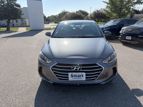 Used 2018 Hyundai Elantra SEL FWD image 2