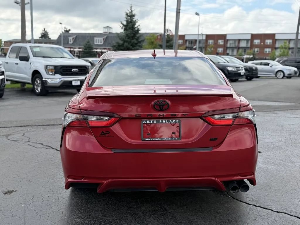 Used 2024 Toyota Camry SE FWD image 5