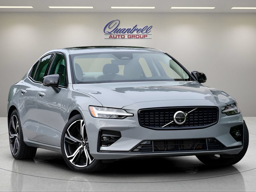 Used 2024 Volvo S60 B5 Plus AWD/4WD image 1