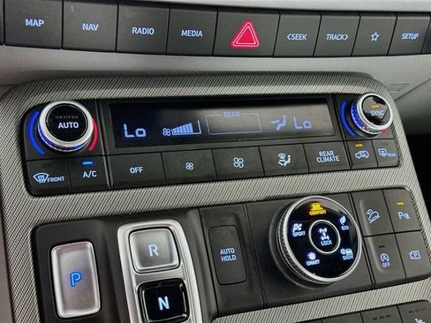 Certified 2024 Hyundai Palisade SEL w/ Premium Package AWD/4WD image 21