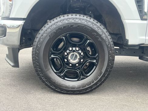 Used 2024 Ford F250 XLT image 30