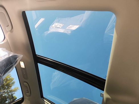 New 2025 Subaru Ascent Touring image 7