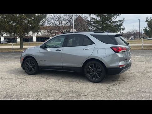 Used 2023 Chevrolet Equinox RS w/ LPO, Floor Liner Package image 7