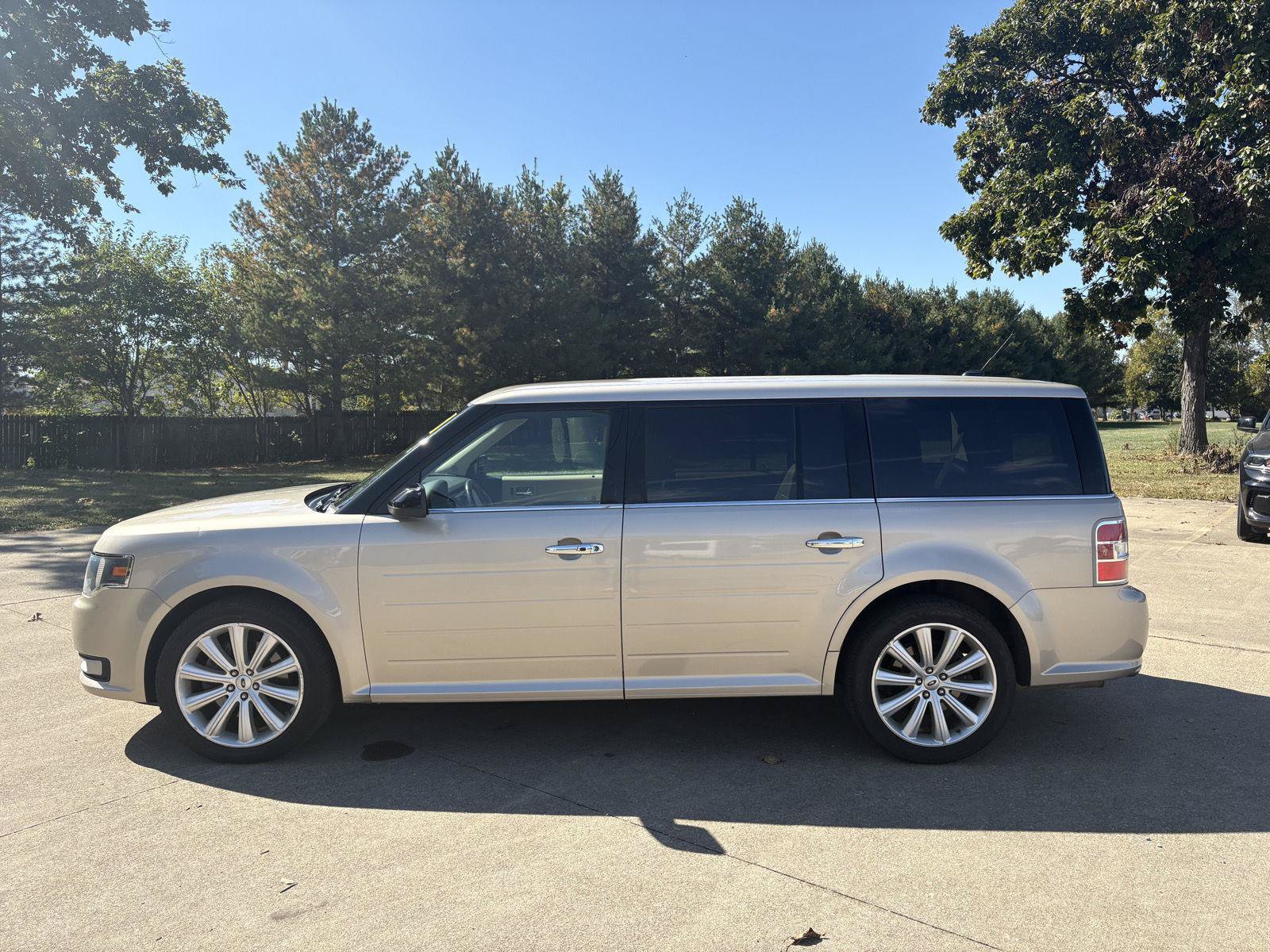 Used 2018 Ford Flex SEL w/ Equipment Group 202A FWD image 5