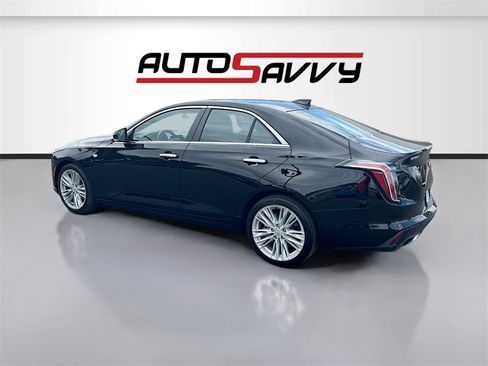 Used 2025 Cadillac CT4 Premium Luxury image 5