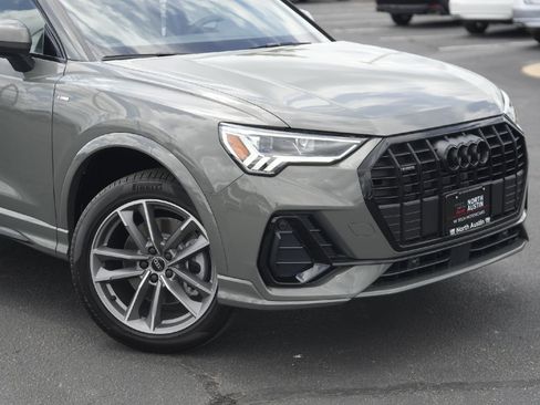 New 2025 Audi Q3 2.0T Premium image 3