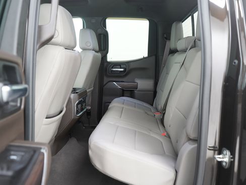 Used 2019 GMC Sierra 1500 SLT image 18