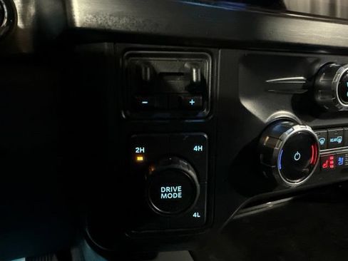 Used 2023 Ford F250 Lariat w/ Sport Appearance Package AWD/4WD image 20