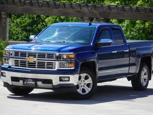 Used 2015 Chevrolet Silverado 1500 LTZ Z71 AWD/4WD image 4