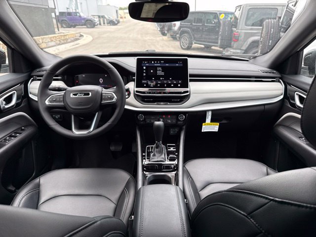 New 2026 Jeep Compass Limited AWD/4WD image 14
